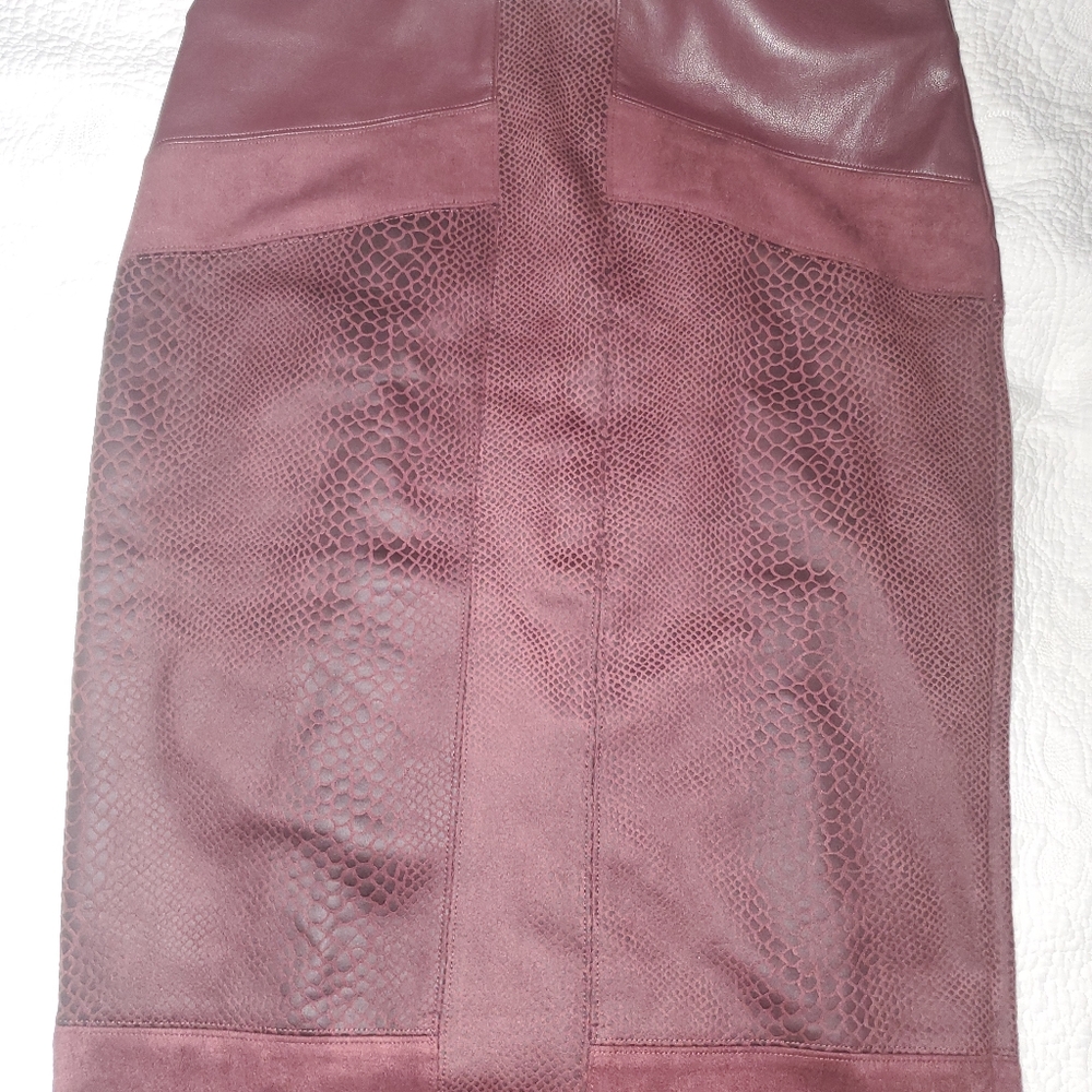 New Womens Marc New York Andrew Marc burgendy waist control skirt Size Medium